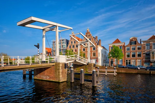 Gravestenenbrug bridge in Haarlem, Netherlands — Stock Photo, Image
