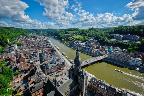 Widok z lotu ptaka miasta Dinant, Belgia — Zdjęcie stockowe