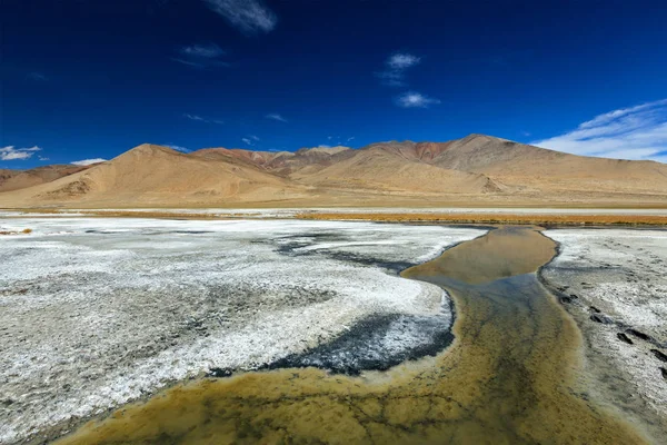 Tso Kar lake in Himalayas, Ladakh, India. — Stock Photo, Image