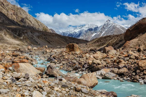 Chandra River in Himalayas — Stock Photo, Image