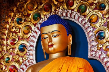 Sakyamuni'nin Buddha statue