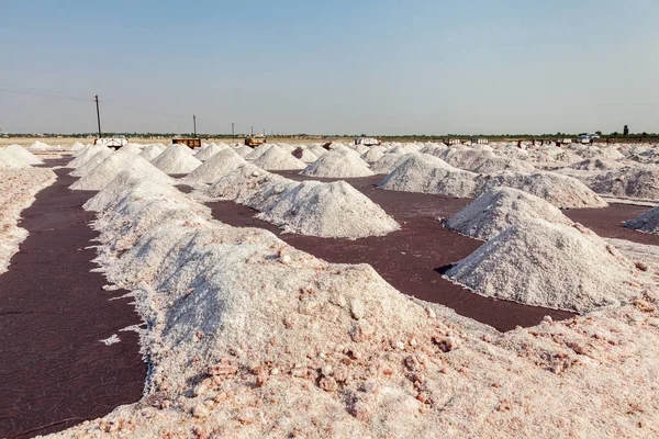 Minas de sal em Sambhar Lake, Sambhar, Rajasthan, Índia — Fotografia de Stock