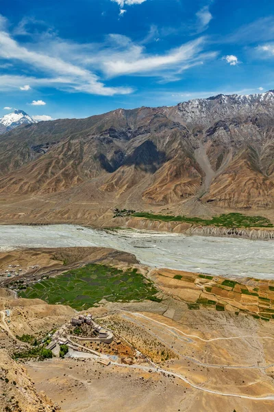 Luftaufnahme des Spiti-Tals und der Key Gompa im Himalaya — Stockfoto