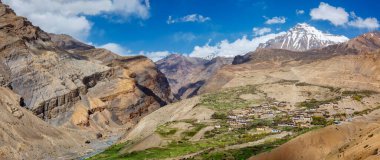 Spiti Vadisi ve Kibber Köyü Panoraması