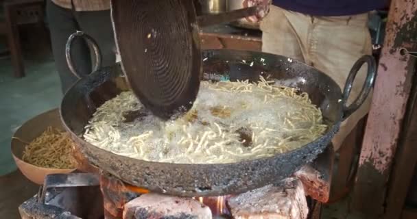 Indisk Gatumat Murukku Matlagning Rajasthan Friterad Friterad God Vegetarisk Krispigt — Stockvideo