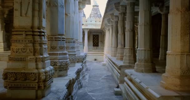 Colonnes Beau Temple Ranakpur Jain Chaturmukha Dharana Vihara Marbre Antique — Video