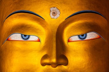 Maitreya Buddha 'nın yüzünü kapat, Ladakh.