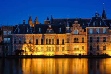 Hofvijver Gölü ve Binnenhof, Lahey
