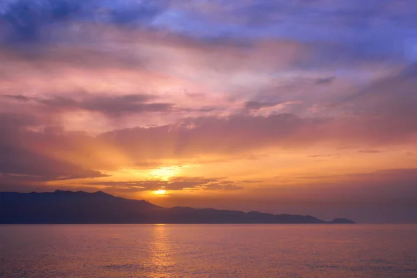 Sea sunset with dramatic sky — Stock Photo, Image