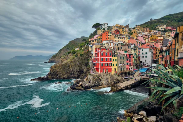 Riomaggiore falu, Cinque Terre, Liguria, Olaszország — Stock Fotó