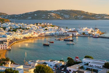 Tekneleri, Cyclades adaları ve Yunanistan 'daki Mykonos Adası limanı