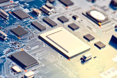 Elektronik devre kartı kapanıyor.
