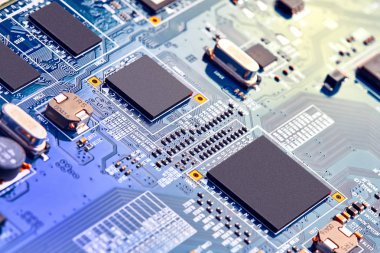 Elektronik devre kartı kapanıyor.