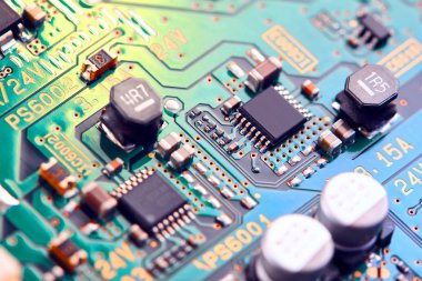 Elektronik devre kartı kapanıyor.