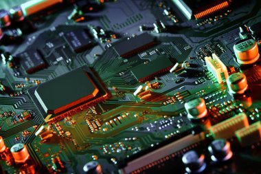 Elektronik devre kartı kapanıyor.