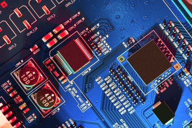 Elektronik devre kartı kapanıyor.