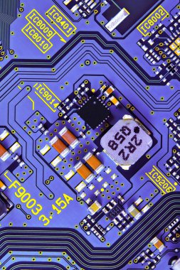Elektronik devre kartı kapanıyor.