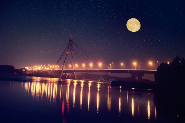 Московский мост в Киеве — стоковое фото
