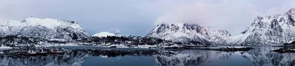 Inverno lago Noruega — Fotografia de Stock