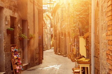 Pitigliano şehir sokağı
