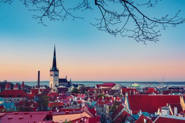 Tallinn 'de günbatımı