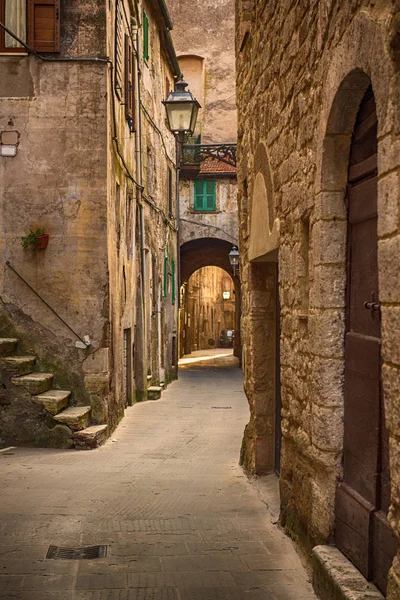 Pitigliano city street — Stock Photo, Image