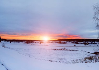 Kış günbatımı manzarası