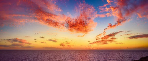 Puesta de sol en el mar — Foto de Stock