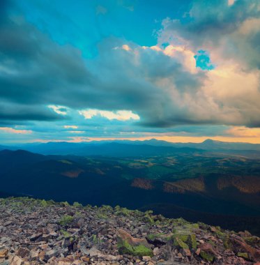 Karpatya dağ manzarası