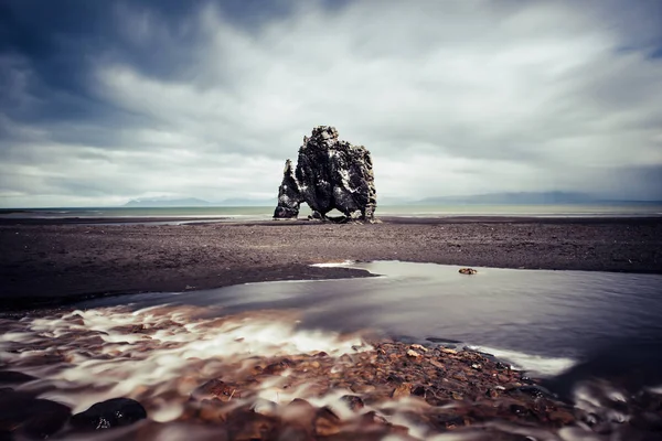 Hvitserkur rock na Islandu — Stock fotografie