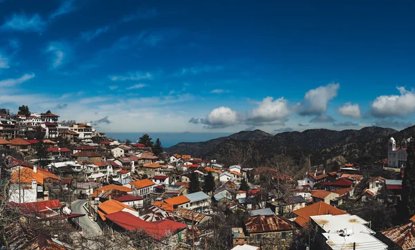 Pedoulas aldeia em Chipre — Fotografia de Stock