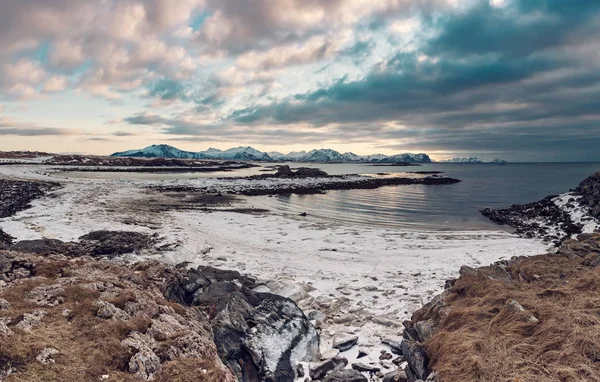 ノルウェーの冬の湖 — ストック写真