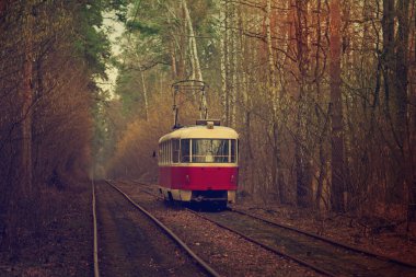 Klasik kırmızı tramvay