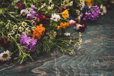 Yaz çiçekleri tasarımı