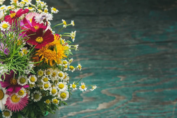 Yaz çiçekleri tasarımı