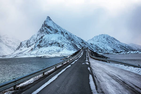 Zimní cesta v Norsku — Stock fotografie