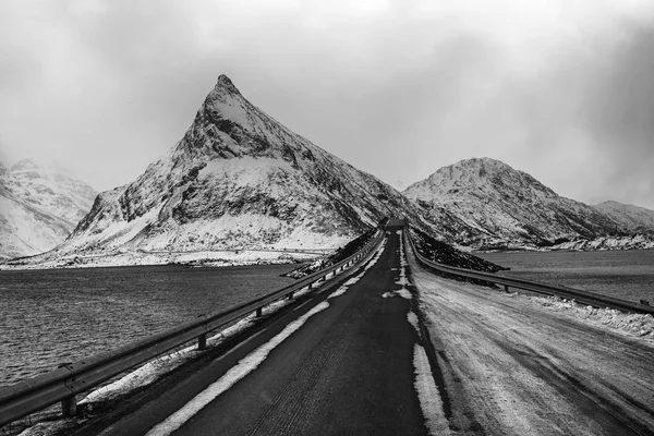 Route d'hiver en Norvège — Photo