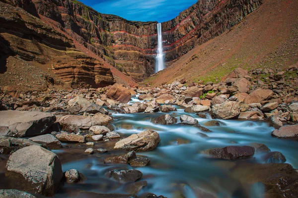 Hengifoss Cascade en Islande — Photo