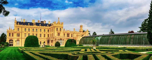 Lednický palác, Česká republika — Stock fotografie