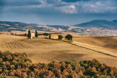 Toskana 'daki dalgalı tarlalar