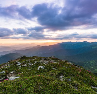 İnanılmaz dağ manzarası.