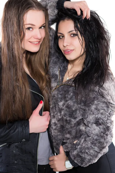 Portrait Deux Belles Femmes Aux Cheveux Mouillés — Photo