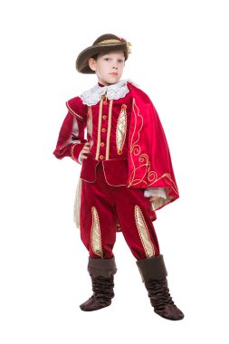 Lüks kırmızı silahşör kılığında poz eski kafalı ufaklık. Beyaz izole