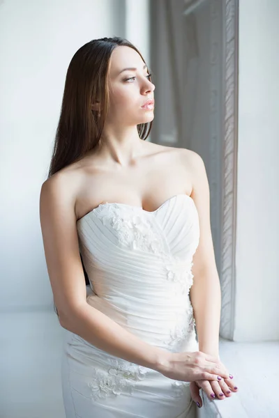 Portrait Nice Thoughtful Brunette Bride Wearing White Wedding Dress Looking — Stock Photo, Image