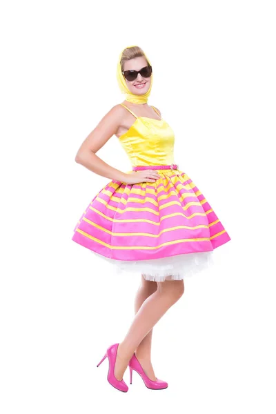 Μοντέρνα Κοπέλα Φορώντας Ροζ Και Κίτρινο Φόρεμα Απομονωμένα Λευκό — Φωτογραφία Αρχείου