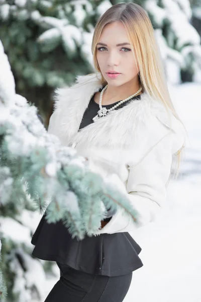 Cute Young Blonde Posing Camera — Stock Photo, Image