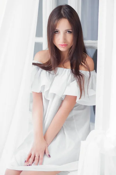 Young Beautiful Woman Elegant White Dress — 스톡 사진