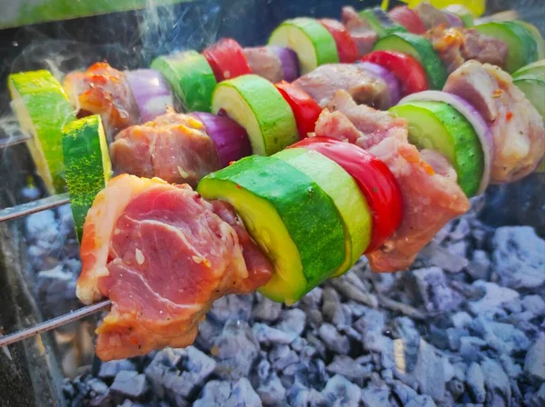 Assortiment Viande Légumes Barbecue Cuit Sur Feu Barbecue Grill Avec — Photo