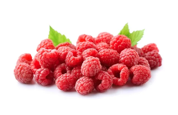 Framboise Aux Feuilles Isolées Sur Fond Blanc — Photo