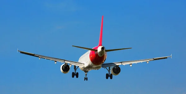 Spacious Passenger Airliner Flying Sky Destination — Stock Photo, Image